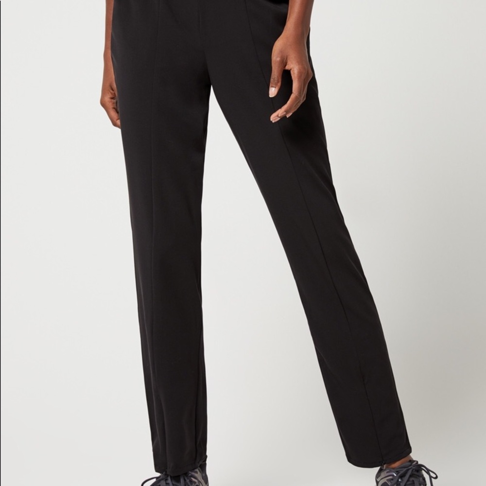 Jaanuu Skinny Pull-On Scrub Pant
